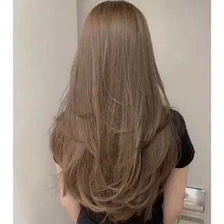 ロング カラー 透明感Color🩶 髪質改善 ユウナ🦋のヘアスタイル