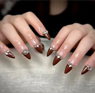 ネイル HIN NAILのネイルデザイン