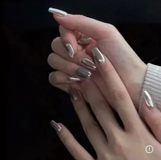 ネイル ソルネイルアンドアイラッシュ所属・山田 茉世のネイルデザイン