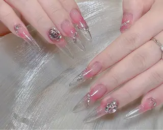 ネイル B·U Nail大宮 長さだし専門店のネイルデザイン