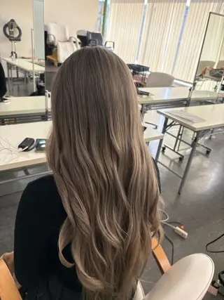 ロング eclat hair’s beau group所属・西村 優我のヘアスタイル