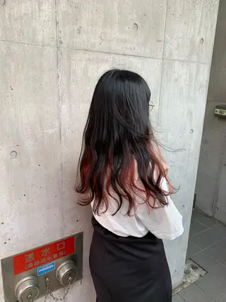 ロング カラー パーマ ヘアアレンジ メンズ キッズ ネイル マツエク・マツパ アイブロウ 🐺ウルフ×ハイトー ン🖤Yukinoのヘアスタイル