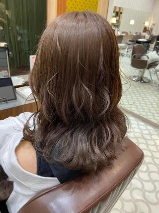 セミロング 日置美容室所属・石井 佑飛のヘアスタイル