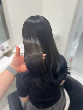 ロング カラー うる艶モテカラー💞 盛れるヘアメ👧🏻のヘアスタイル