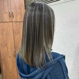 カラー 樽見 浩司のヘアスタイル