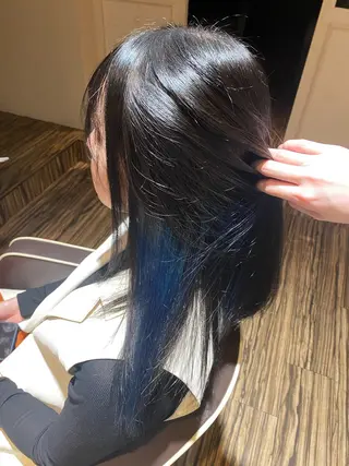 カラー MODE K's Hinataのヘアスタイル