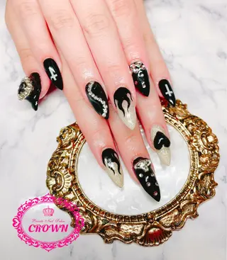ネイル CROWN プライベートサロンのネイルデザイン