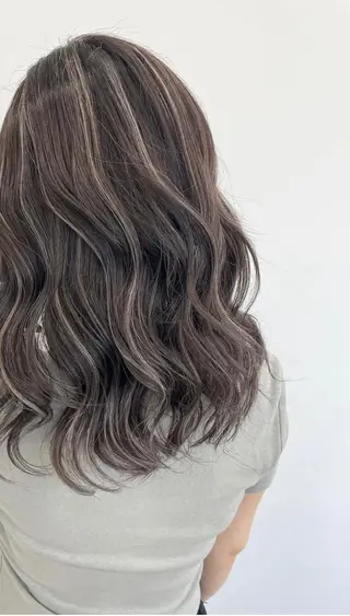 ミディアム カラー NOEL所属・フェイシャルエステ Utaiのエステ・リラクイメージ