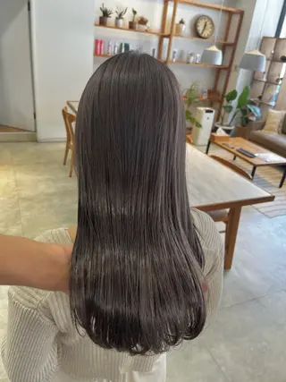 ミディアム カラー hoNua. 栄/透明感カラーのヘアスタイル