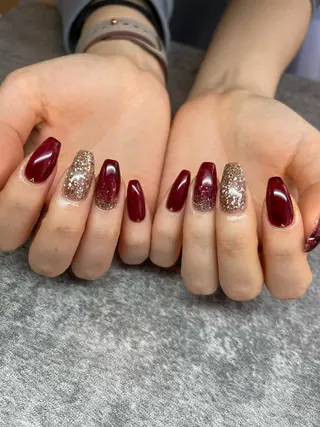 セミロング ネイル 長さ出し専門 nynaのネイルデザイン