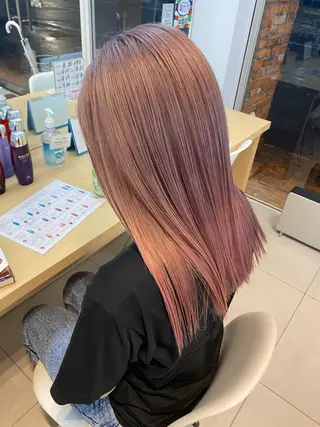 ロング 🍀透明感抜群🍀/ ハイトーンカラーのヘアスタイル