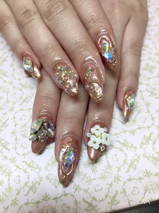 ネイル Piacere所属・Piacere 絵美のネイルデザイン