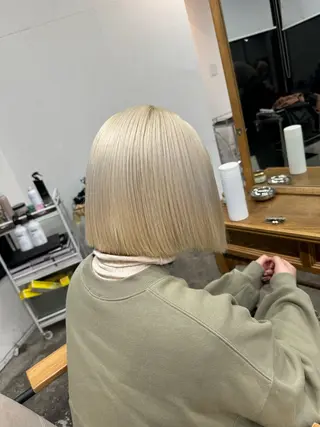 ショート カラー 透明感ワンカラー梅田 ダブルカラー/川上のヘアスタイル