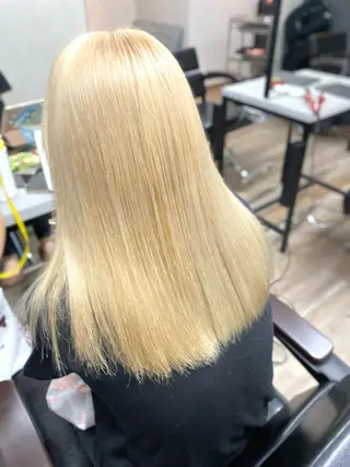 セミロング カラー VIF所属・🗻飯田誠也🗻 カットカラー得意のヘアスタイル