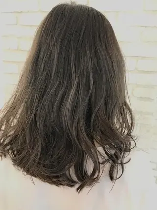 セミロング カラー パーマ キッズ マツエク・マツパ レイヤー＆カラー 人気美容師倉崎涼のヘアスタイル