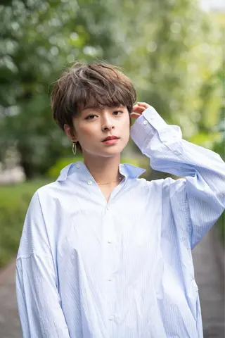 ショート カラー 🉐レイヤー/塩見 弘樹🉐渋谷のヘアスタイル