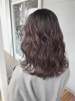 セミロング カラー ヘアアレンジ lani 天神大名/ブリーチのヘアスタイル