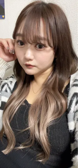 ロング カラー ヘアアレンジ 植村 真優のヘアスタイル