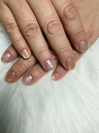 ネイル 江崎 梨菜のネイルデザイン