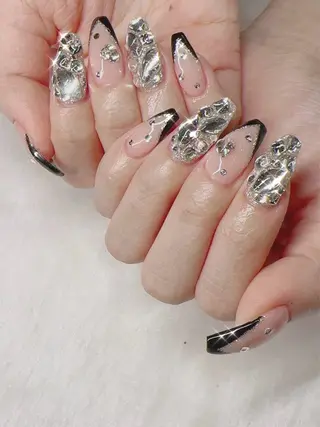 ネイル BLITZ Nail 岩田💅🏻✨のネイルデザイン