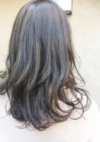 ミディアム カラー vato マンツーマンサロンのヘアスタイル