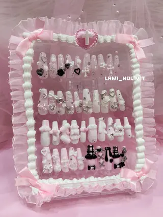 ネイル NOLIMIT.OSAKA所属・NOLIMIT LAMIのネイルデザイン