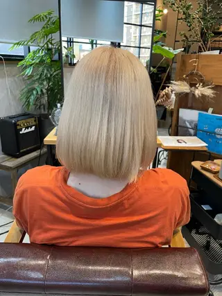 ショート カラー Loma ミレイのヘアスタイル