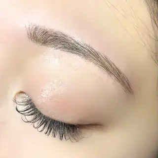 アイブロウ 🩰yuri🩰 似合わせ/束感のマツエク・マツパデザイン