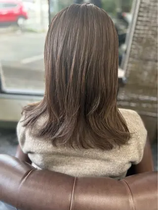 セミロング カラー 沢田 瞳のヘアスタイル