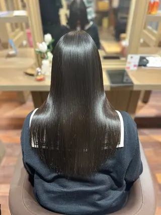 ロング 佐藤 翔空【艶 カラー/縮毛矯正】のヘアスタイル