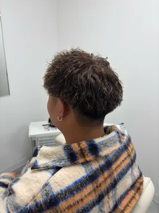 パーマ メンズ LA LEDENSI  仙台東口店所属・氏家 一磨の眉毛・アイブロウイメージ