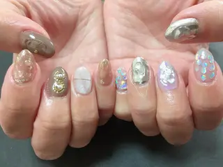 ネイル ｱｲﾗｯｼｭ ﾈｲﾙ ｻﾛﾝ つけるのマツエク・マツパデザイン