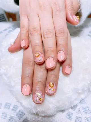 ネイル The Best Beauty受付担当のヘアスタイル