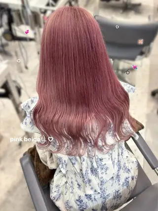 ロング カラー 🩰ピンクベージュ 💞midori💞のヘアスタイル