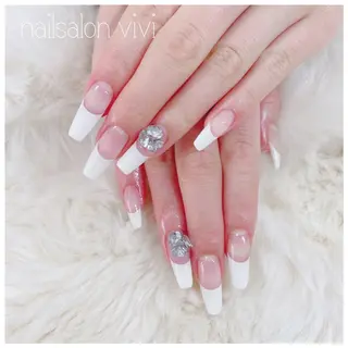 ネイル ＶＩＶＩ nailsalonのネイルデザイン