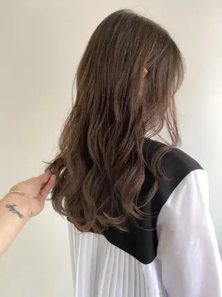 カラー 桑原 希吏のヘアスタイル