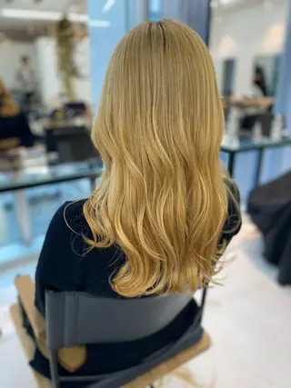 セミロング ETOWA（エトワ） nozomiのヘアスタイル