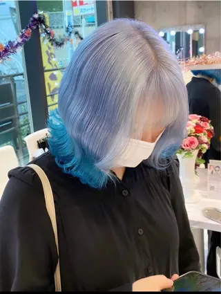 カラー 漆畑 莉奈のヘアスタイル