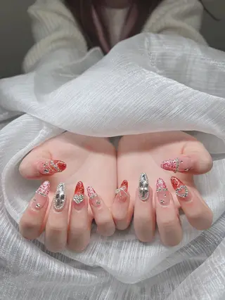ネイル Lee Nailsのネイルデザイン