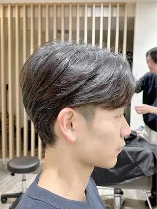 メンズ メンズカット×眉毛 デザイナー⚘Nanaの眉毛・アイブロウイメージ