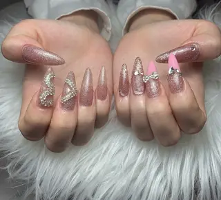 ネイル T. Leeのネイルデザイン