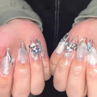 ネイル MODA MANAMIᵕ̈のネイルデザイン