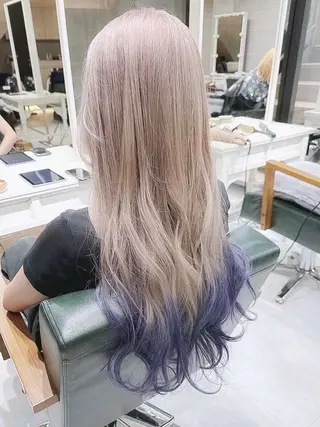 ロング カラー ヘアアレンジ 𝐑𝐈𝐍𝐊𝐀 🐣🩷のヘアスタイル