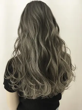 ロング カラー ヘアアレンジ シアーベージュニスト 🥣大石亜里紗のヘアスタイル