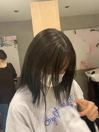 ミディアム カラー 艶髪/ダークトーン 🩶丸山日向のヘアスタイル