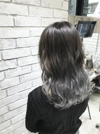 ロング カラー パーマ ヘアアレンジ メンズ キッズ ネイル マツエク・マツパ バレイヤージュ/ 髪質改善/渡邉悟🌱のヘアスタイル