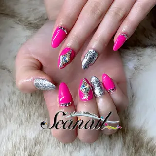 ネイル 小尾 栞のネイルデザイン