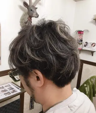 ショート カラー メンズ GOLD BLACK所属・究極の艶髪！ 艶神！大矢祥央のヘアスタイル