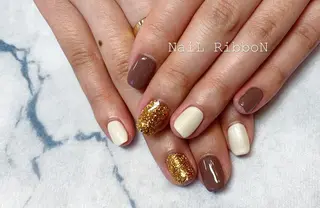 ネイル ネイルリボン 受付スタッフのネイルデザイン