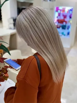 セミロング カラー 銀座/ハイライト特化 🌿ブリーチ/片山のヘアスタイル